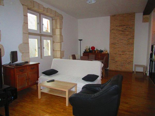 Immeuble de rapport à vendre à Châteauroux dans l'Indre (36000), ref : IMMR/833   
CENTRE VILLE