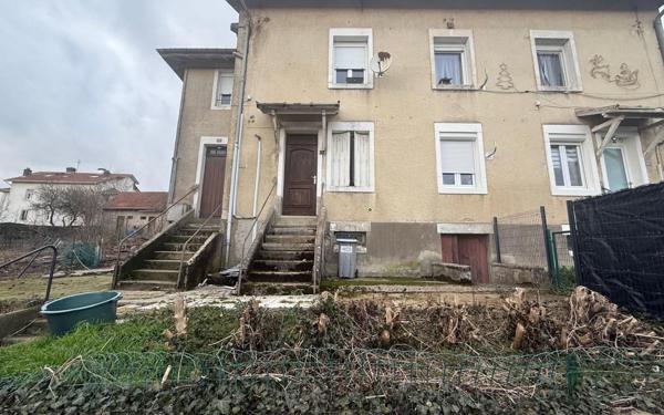 Immeuble à vendre    6 pièces • 135,51 m2 Mancieulles
