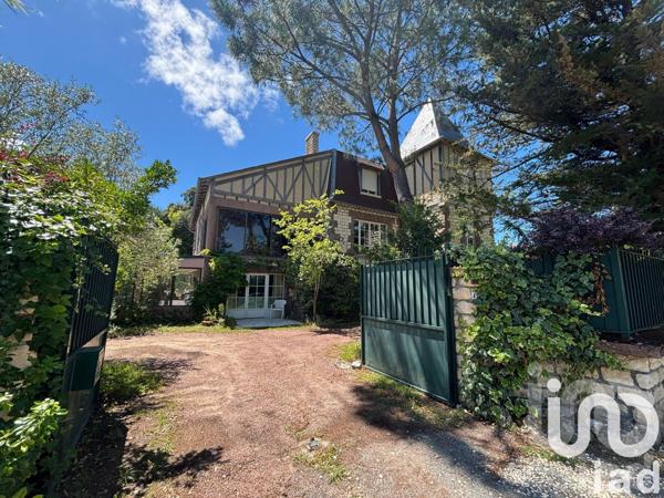 Demeure 9 pièces de 261 m² à La Tremblade (17390)