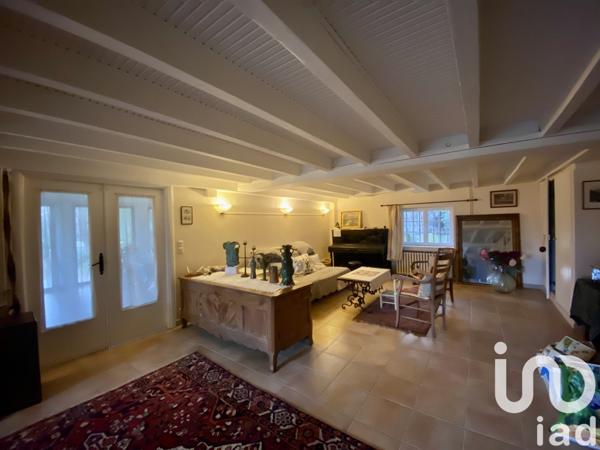 Demeure 9 pièces de 261 m² à La Tremblade (17390)
