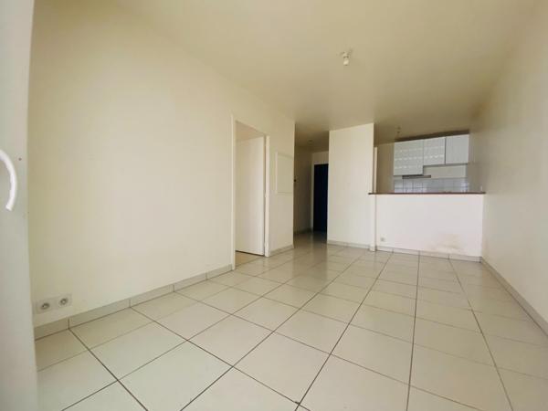 PERLE RARE EN PLEIN COEUR DE LA ROCHELLE A 5 MIN DE LA GARE UN APPARTEMENT AVEC TERRASSE ET JARDIN !