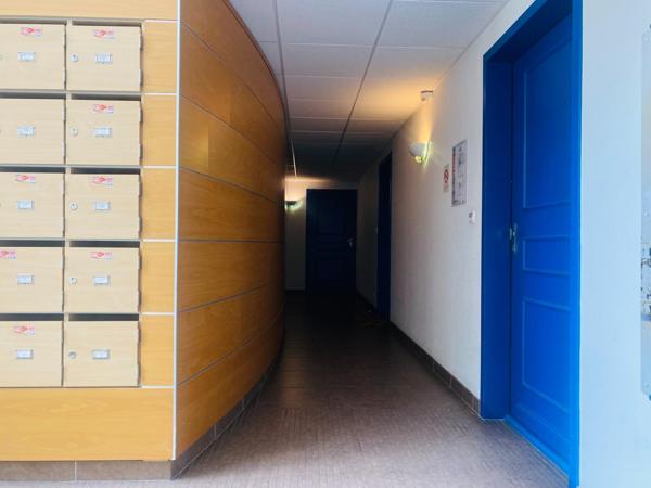 PERLE RARE EN PLEIN COEUR DE LA ROCHELLE A 5 MIN DE LA GARE UN APPARTEMENT AVEC TERRASSE ET JARDIN !