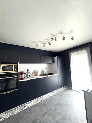 Coup de cœur au calme, proche commodités !