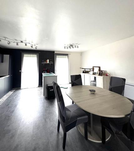 Coup de cœur au calme, proche commodités !