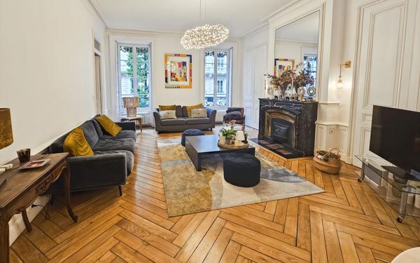 Appartement à vendre    4 pièces • 109,38 m2 Lyon 3