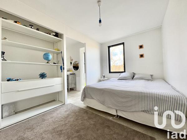 Maison d’architecte 5 pièces de 140 m² à Roussillon (84220)