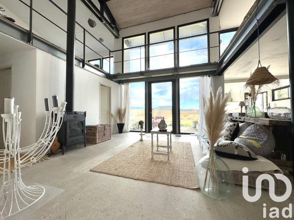 Maison d’architecte 5 pièces de 140 m² à Roussillon (84220)