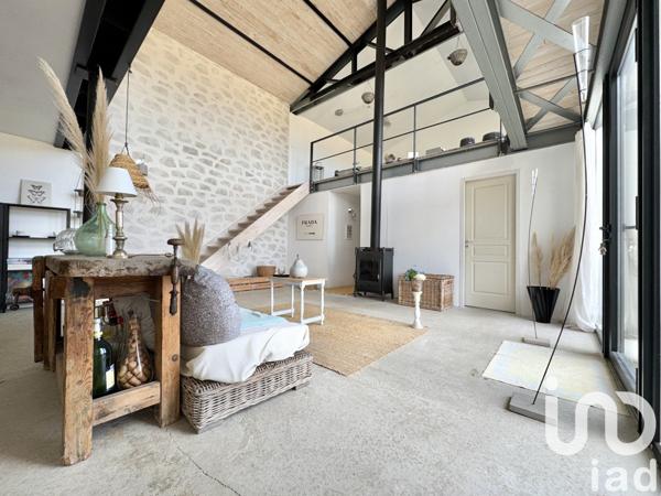Maison d’architecte 5 pièces de 140 m² à Roussillon (84220)