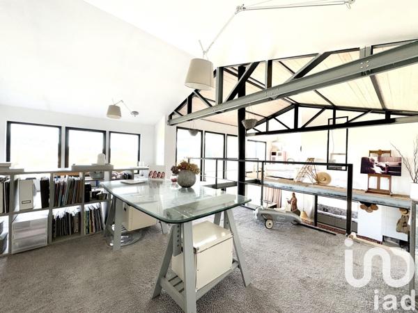 Maison d’architecte 5 pièces de 140 m² à Roussillon (84220)