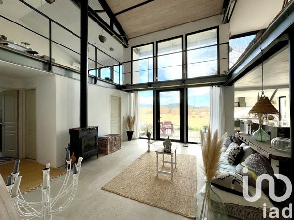 Maison d’architecte 5 pièces de 140 m² à Roussillon (84220)