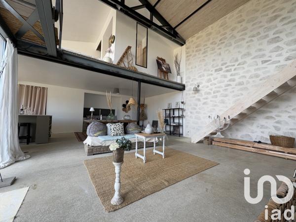 Maison d’architecte 5 pièces de 140 m² à Roussillon (84220)