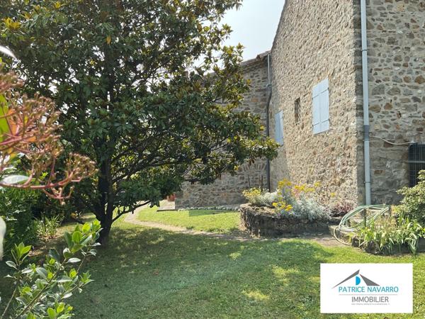 CORPS DE FERME DE 7 PIECES 180 m²