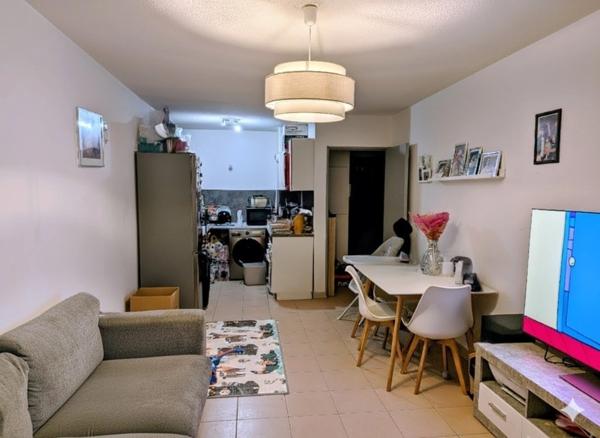 Appartement à vendre T2 avec balcon et parking sécurisé