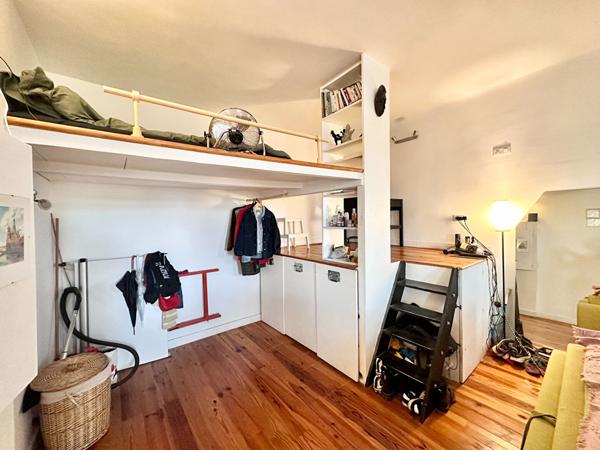 Appartement T1 + mezzanine à Marseille 13005