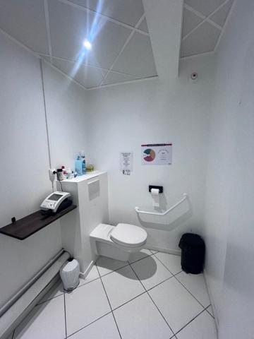 Local commercial Mouans Sartoux 95 m2 - MOUANS SARTOUX
