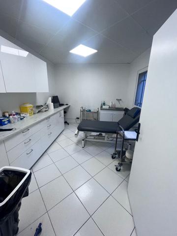 Local commercial Mouans Sartoux 95 m2 - MOUANS SARTOUX