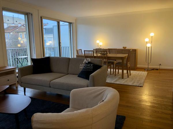 "Versailles Rive Droite" Superbe appartement meublé de 3 pièces de 89 m² avec balcon, cave et parking ! Loyer 2 200 €/mois charges comprises **  - Référence  16261