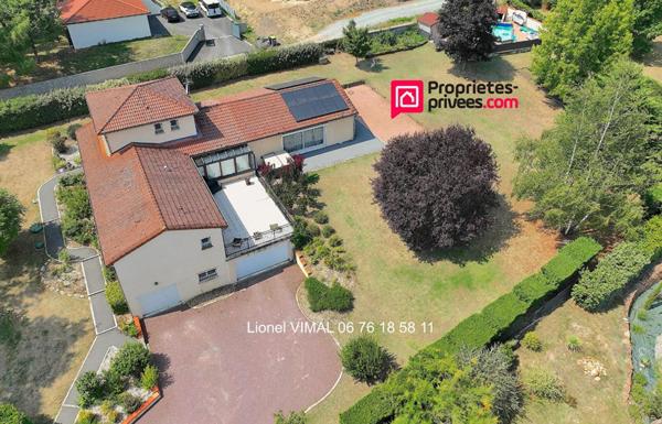 Maison 8 pièces 258 m2 avec piscine sur terrain clos 2600 m2