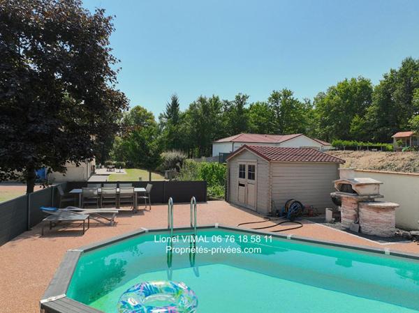 Maison 8 pièces 258 m2 avec piscine sur terrain clos 2600 m2