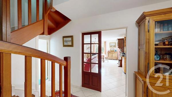 Maison à vendre  7 pièces - 196,69 m 2   LE CROISIC  - 44