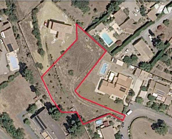 Un terrain à bâtir de 2209m2 à Azille