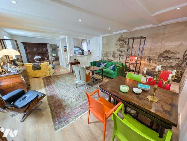 PORT DE PERROS-GUIREC – ENSEMBLE IMMOBILIER DE CARACTÈRE AVEC GARAGE ET JARDINET PAVÉ