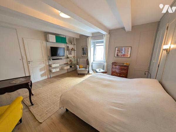 PORT DE PERROS-GUIREC – ENSEMBLE IMMOBILIER DE CARACTÈRE AVEC GARAGE ET JARDINET PAVÉ