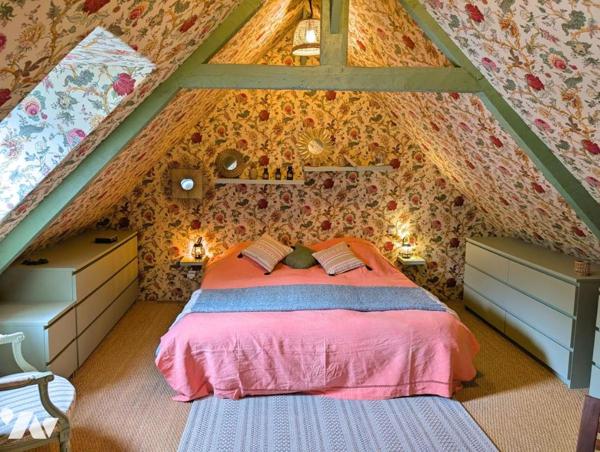 PORT DE PERROS-GUIREC – ENSEMBLE IMMOBILIER DE CARACTÈRE AVEC GARAGE ET JARDINET PAVÉ