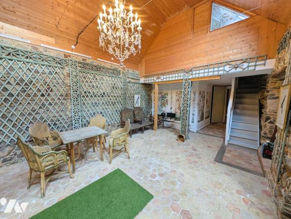 PORT DE PERROS-GUIREC – ENSEMBLE IMMOBILIER DE CARACTÈRE AVEC GARAGE ET JARDINET PAVÉ