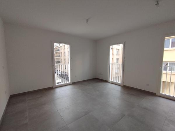 Appartement  1 pièce MARSEILLE 13006