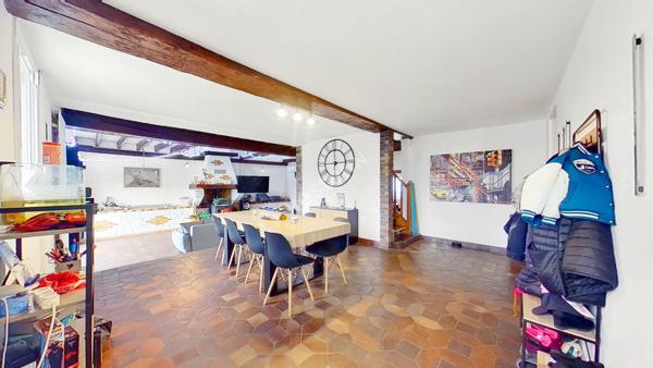 Maison Chaumont En Vexin 10 pièce(s) 270 m2