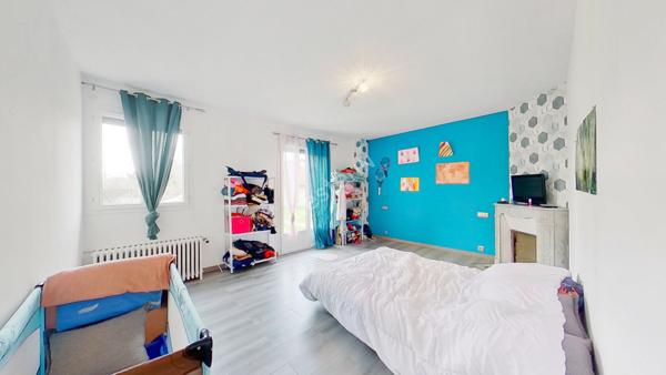 Maison Chaumont En Vexin 10 pièce(s) 270 m2