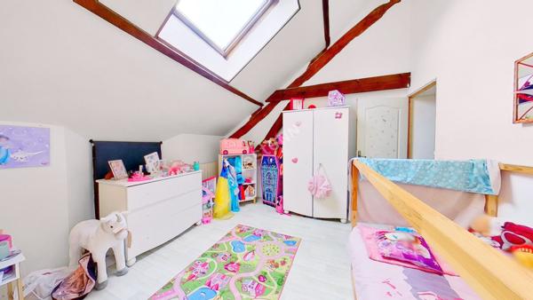 Maison Chaumont En Vexin 10 pièce(s) 270 m2