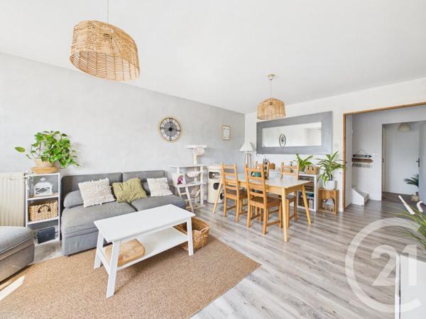 Appartement Duplex à vendre  5 pièces - 103,12 m 2   LA GARDE  - 83