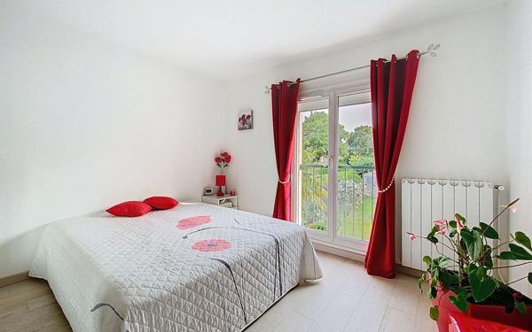 Maison à vendre    6 pièces • 130,79 m2 Montigny-le-Bretonneux