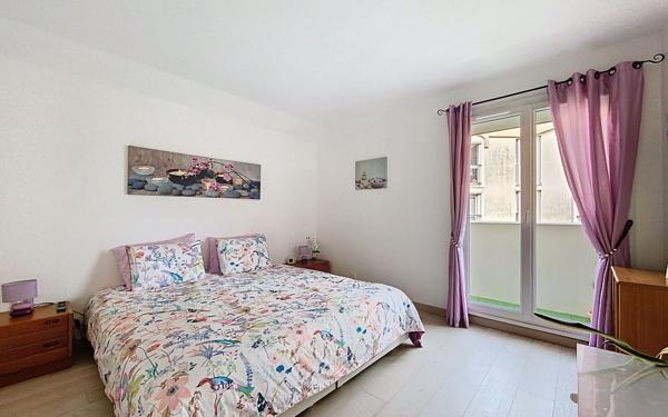 Maison à vendre    6 pièces • 130,79 m2 Montigny-le-Bretonneux