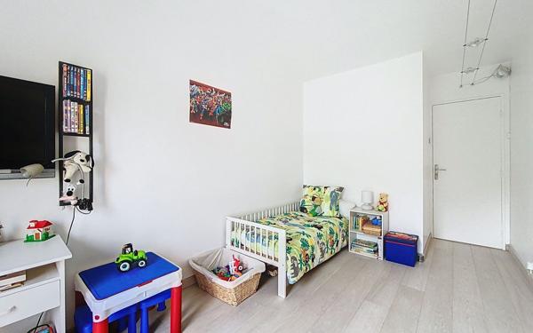 Maison à vendre    6 pièces • 130,79 m2 Montigny-le-Bretonneux