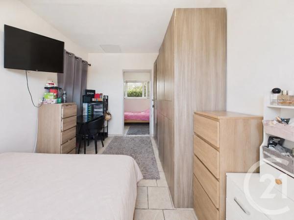 Maison à vendre  6 pièces - 117,45 m 2   TOULON  - 83