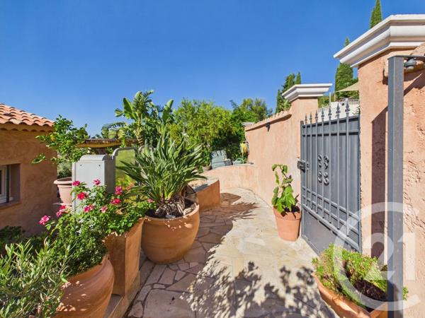 Maison à vendre  6 pièces - 117,45 m 2   TOULON  - 83