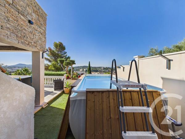 Maison à vendre  6 pièces - 117,45 m 2   TOULON  - 83