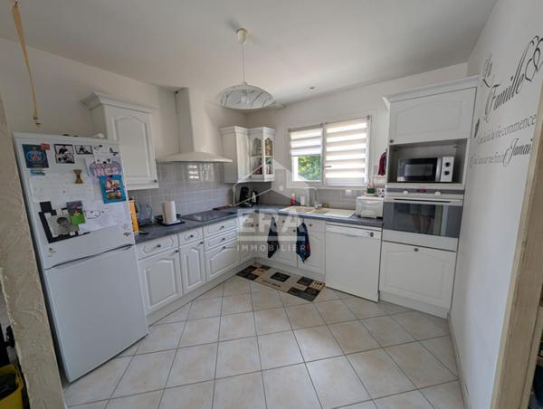 Maison à vendre de plain pied à 2 minutes de Montpon 6 pièces108 m2