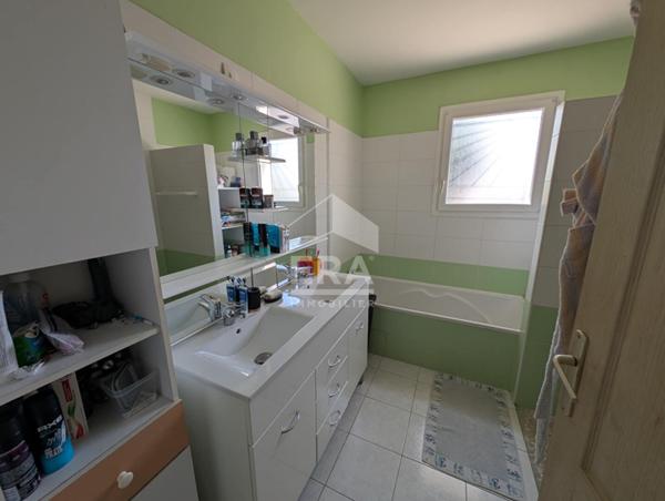 Maison à vendre de plain pied à 2 minutes de Montpon 6 pièces108 m2