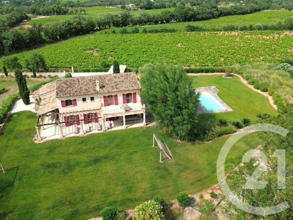 Maison à vendre  7 pièces - 238 m 2   LES ISSAMBRES  - 83
