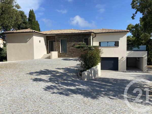 Maison à vendre  7 pièces - 238 m 2   LES ISSAMBRES  - 83