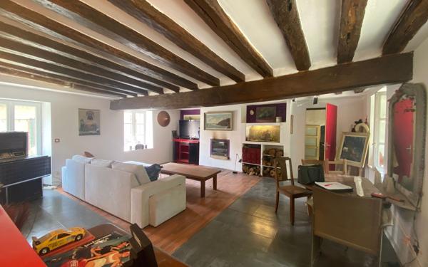 Maison à vendre    3 pièces • 98 m2 Alluyes