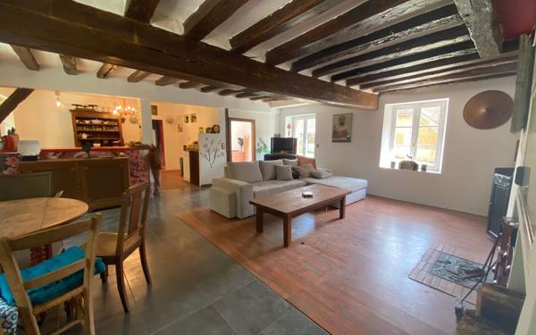 Maison à vendre    3 pièces • 98 m2 Alluyes