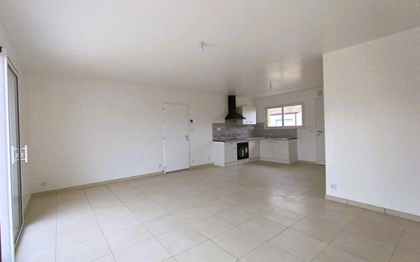 Maison à louer    4 pièces •  Saligny