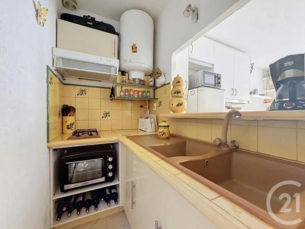 Appartement Studio à vendre  1 pièce - 22,46 m 2   ST RAPHAEL  - 83