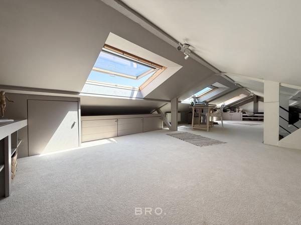 VANNES CENTRE – DERNIER ÉTAGE AVEC VUE EXCEPTIONNELLE SUR LES MONUMENTS HISTORIQUE