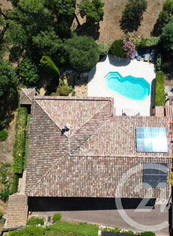 Maison à vendre  8 pièces - 190 m 2   FREJUS  - 83